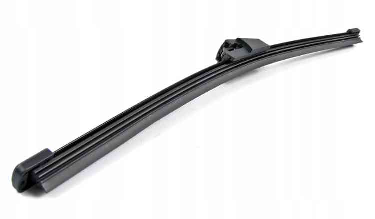 RAMIĘ WYCIERACZKI TYŁ +PIÓRO VW PASSAT B6 KOMBI