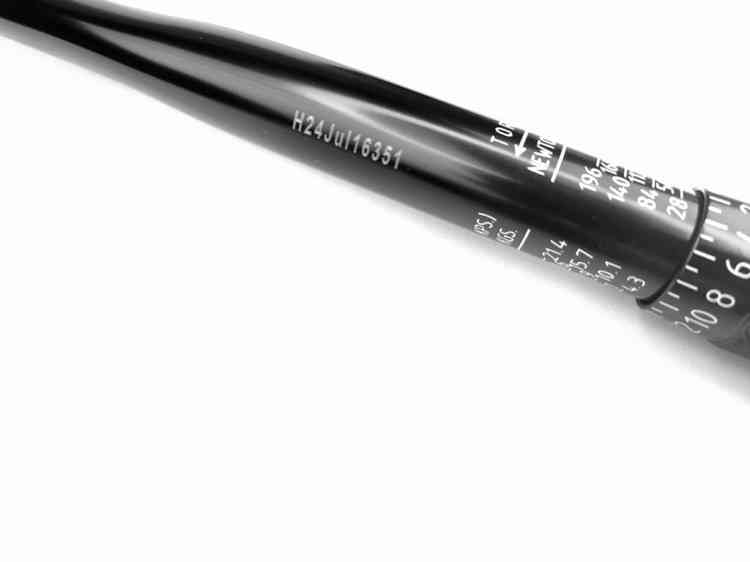 KLUCZ DYNAMOMETRYCZNY 1/2 28-210Nm + NASADKI DO KÓŁ CERTYFIKAT KALIBRACJI