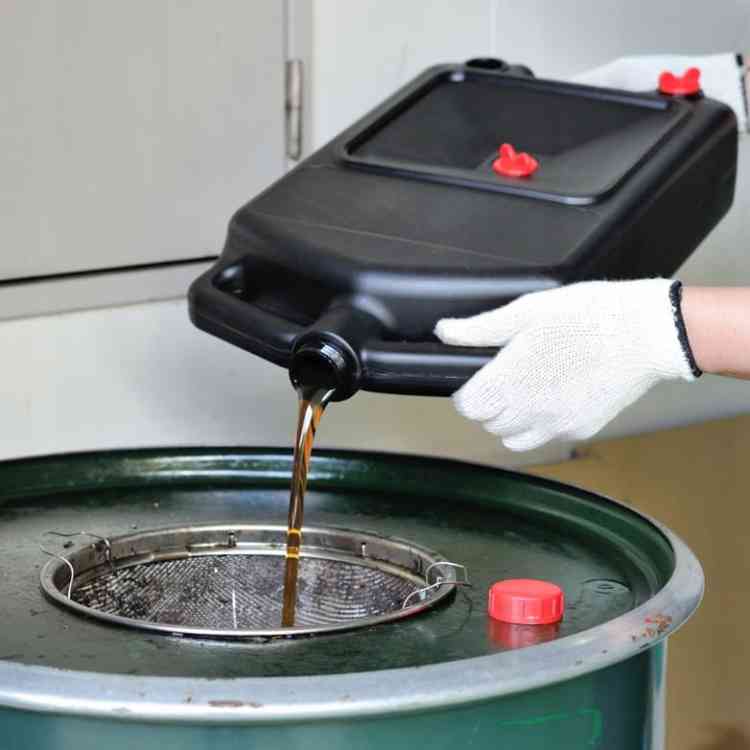 POJEMNIK KANISTER NA ZUŻYTY STARY OLEJ 8L ZLEWKA