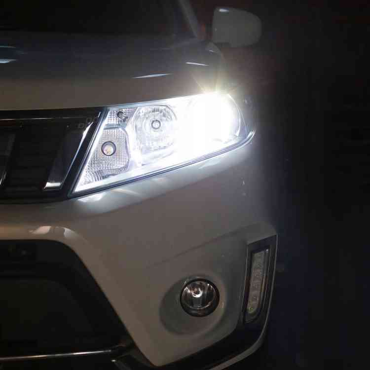ŻARÓWKI SAMOCHODOWE LED H8 H9 H11 AMIO BF KOMPLET