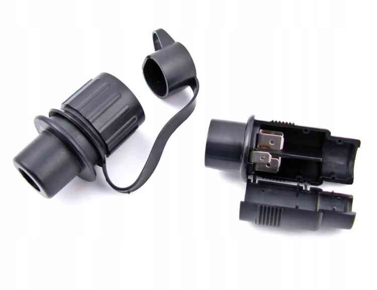 WTYCZKA ELEKTRYCZNA 3 PIN DO GNIAZDA PRZYCZEPY