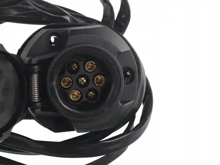 WIĄZKA ELEKTRYCZNA HAKA HOLOWNICZEGO GNIAZDO 7PIN + PRZEWÓD 1,5M UNIWERSAL