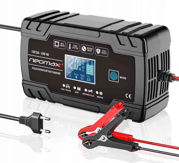 AUTOMATYCZNY PROSTOWNIK SAMOCHODOWY Z FUNKCJĄ NAPRAWY AKUMULATORÓW 12V 24V