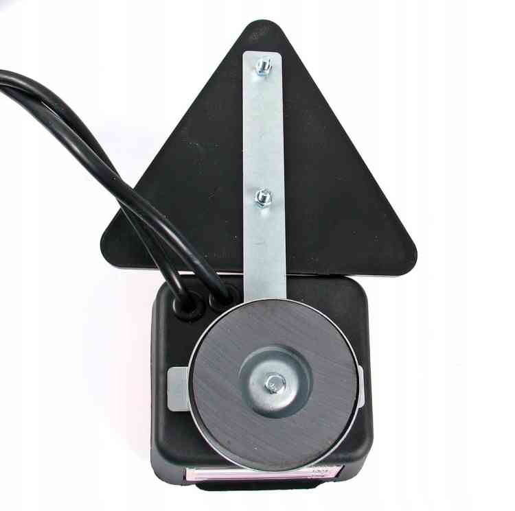 ZESTAW ŚWIATEŁ LAMP DO PRZYCZEPKI PRZYCZEPY TRÓJKAT MAGNES Z MAGNESEM 7,5m