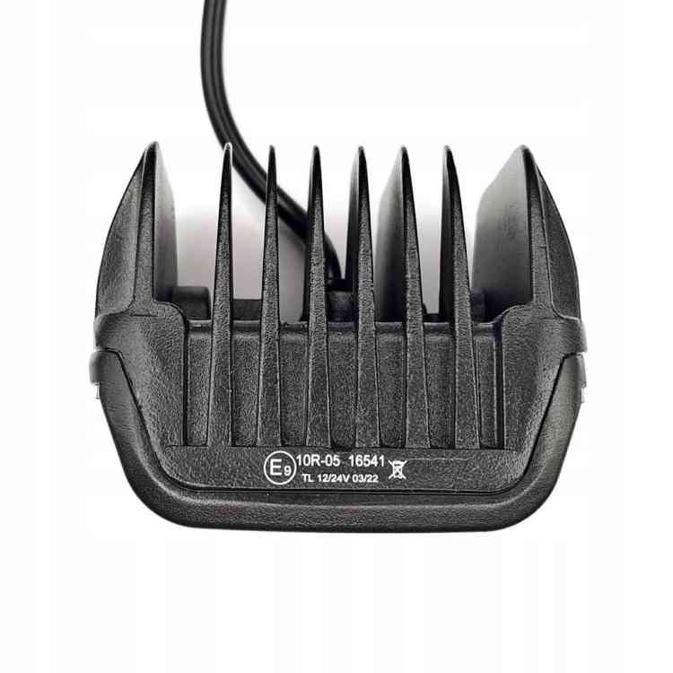 LAMPA ROBOCZA PANEL 12 LED CREE 45W CUBE KĄT 180