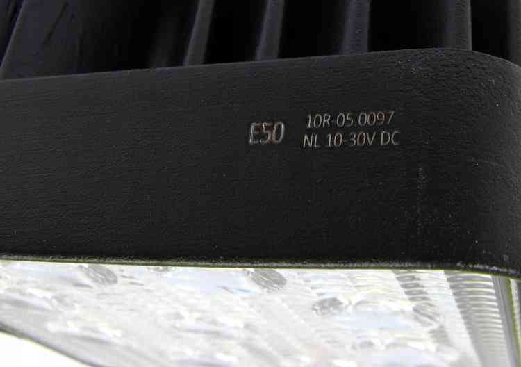 LAMPA ROBOCZA HALOGEN 16 LED 48W 12V 24V ŚWIATŁO SKUPIONE SPOT