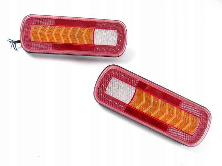 LAMPA TYLNA ZESPOLONA LED DYNAMICZNY KIERUNEK PARA