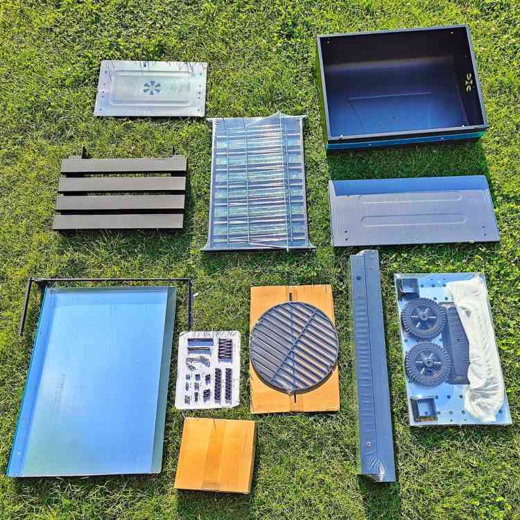 GRILL WĘGLOWY DUŻY OGRODOWY ŻELIWNY RUSZT Z POKRYWĄ TERMOMETR ŻELIWNYM